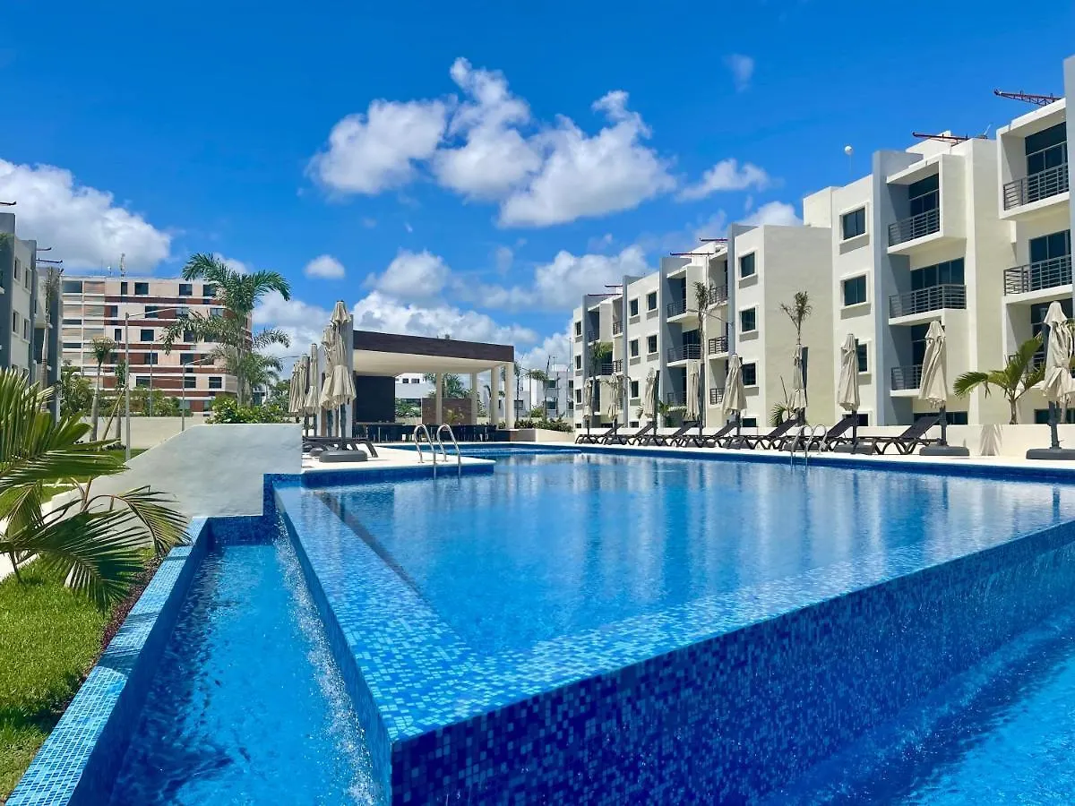 Tropical Modern Condo - Amazing Pool! Cancun 0*,  Mexico