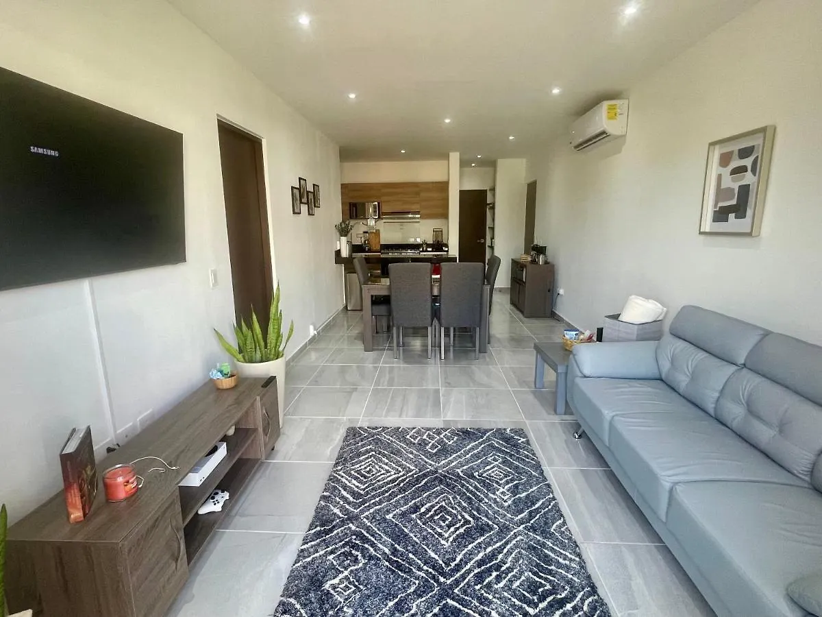 Tropical Modern Condo - Amazing Pool! Cancun Mexico