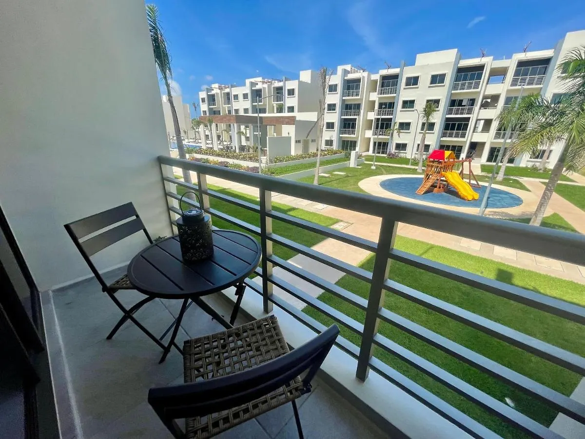 Apartment Tropical Modern Condo - Amazing Pool! Cancun