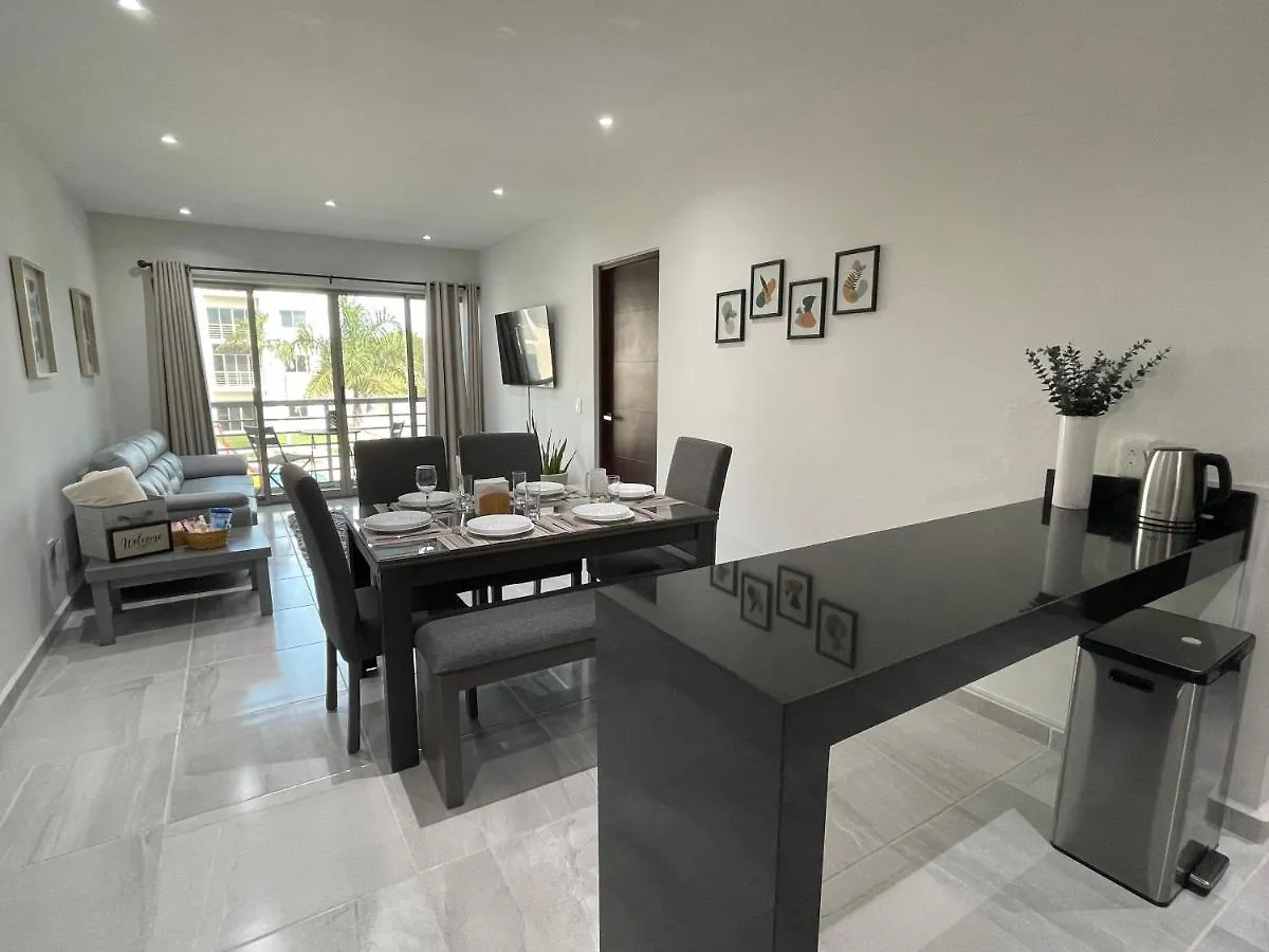 Tropical Modern Condo - Amazing Pool! Cancún 0*,
